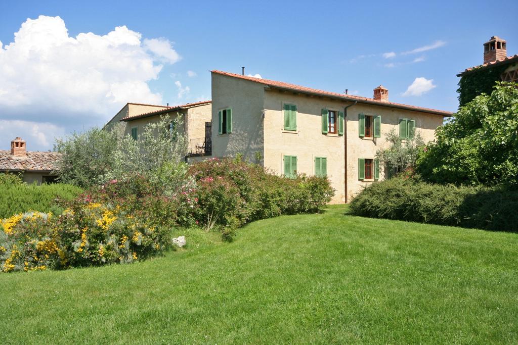 Podere Il Pino ปอจจิบองซี ภายนอก รูปภาพ