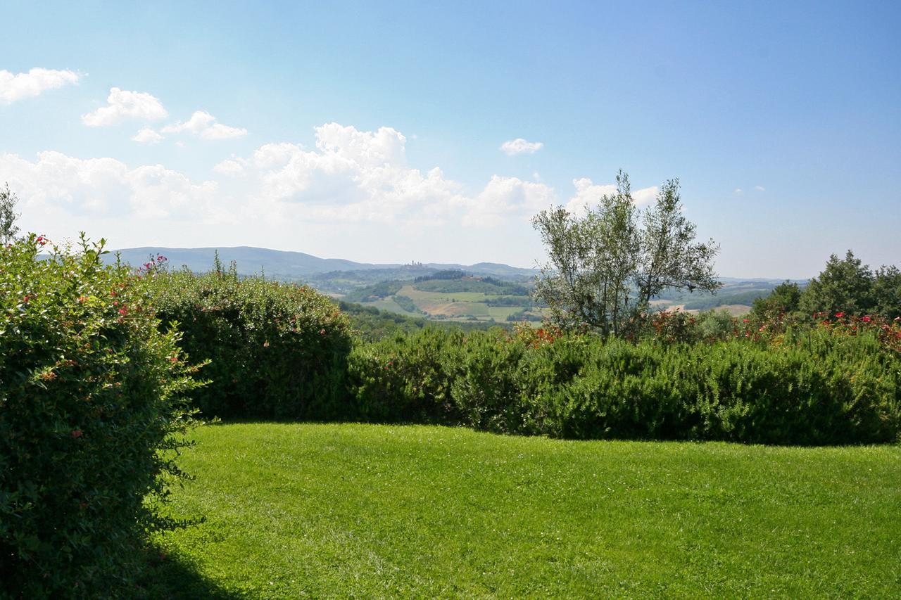 Podere Il Pino ปอจจิบองซี ภายนอก รูปภาพ
