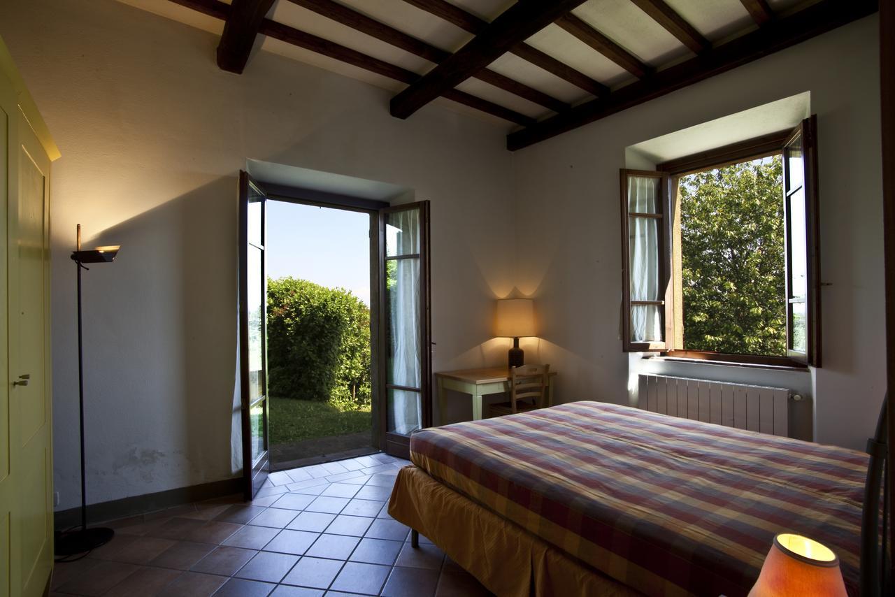 Podere Il Pino ปอจจิบองซี ภายนอก รูปภาพ