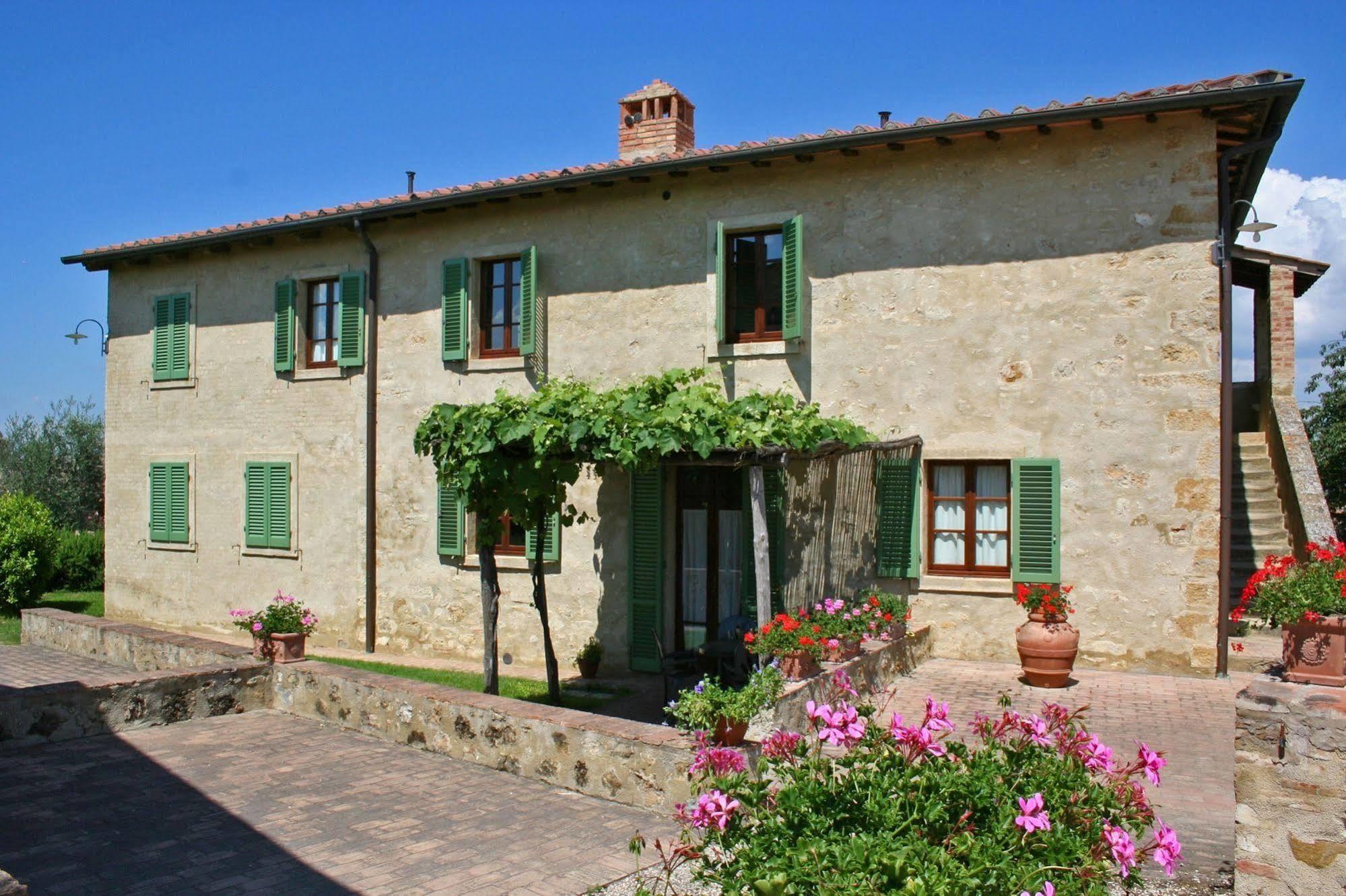 Podere Il Pino ปอจจิบองซี ภายนอก รูปภาพ